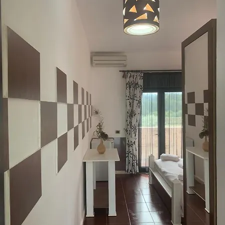 Different & Restorant Hotel
